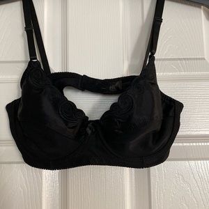 Inteco Intimates
Women's Underwire Bra